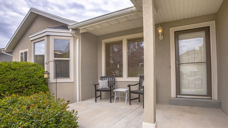 Damaged Edges and Chips